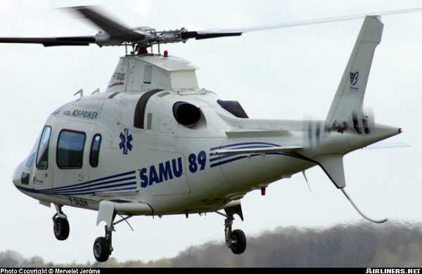 Vue d'un A-109 Power du SAMU (photo : Jérôme Mervelet)