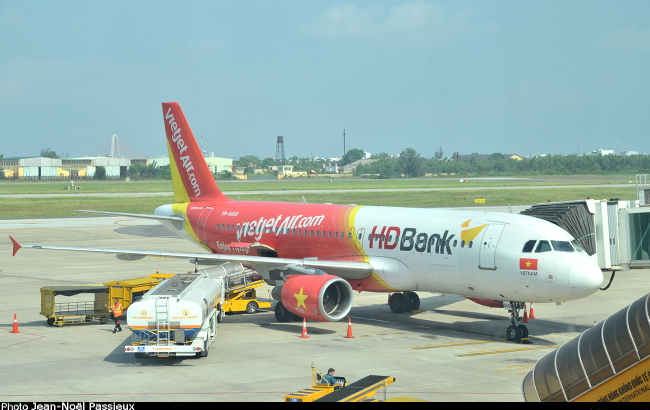 Vue d'un A320-214 (photo : JN Passieux - Da Nang International Airport, avril 2015)