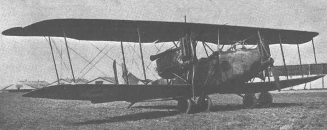 Vue d'un biplan A.E.G. G.IV (photo : Jane's fighting aircraft of World War I John W.R. Taylor)