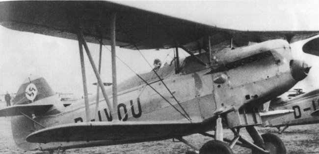 Vue d'un Ar 68F (photo : Fighters of the 20th Century - Aerospace Publishing)