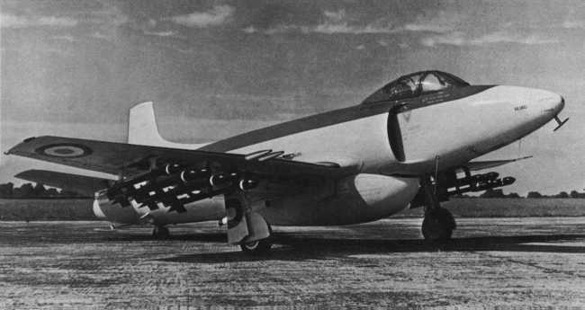 Vue d'un Attacker (photo : Encyclopédie illustrée de l'Aviation dans le monde - David Mondey)