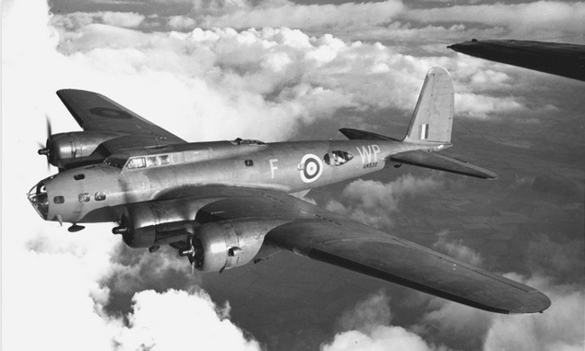 Vue d'un B-17 Fortress I (photo : Aircraft of the Royal Air Force 1918-57 - Owen Thetford)