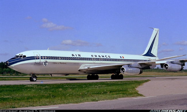 Vue d'un Boeing 707-328 de la compagnie Air France (photo : Kjell Nilsson)