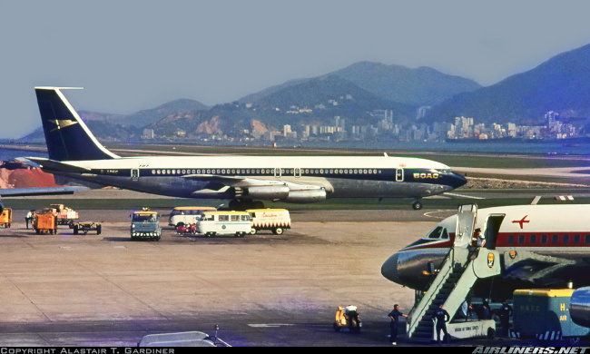 Vue d'un Boeing 707-436 de la compagnie BOAC (photo : Alastair T. Gardiner)