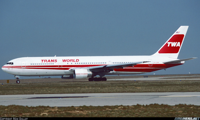 Vue d'un Boeing 767-3Y0ER (photo : R&eacute;mi Dallot)