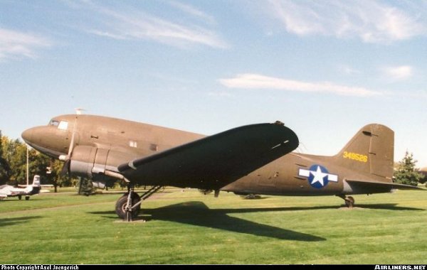 Vue d'un C-47B (photo : Axel Juengerich)