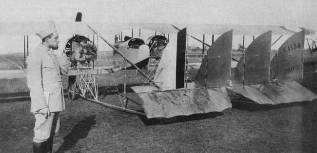 Vue arrière d'un Caudron G.4 (photo : Le Fana de l'Aviation)