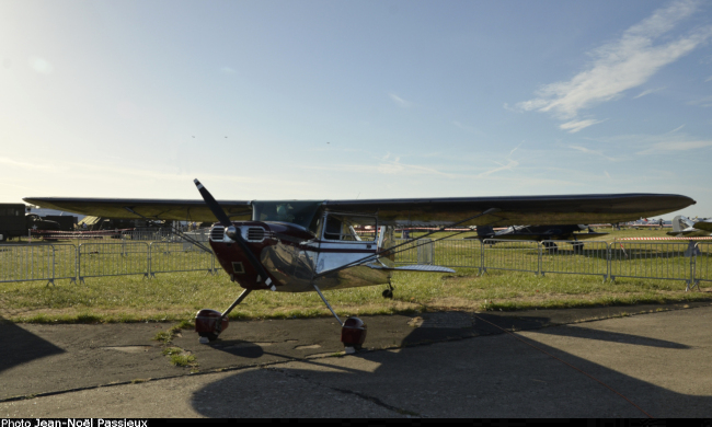 Vue d'un Cessna 140 (photo : JN Passieux, meeting de Melun-Villaroche 2026)