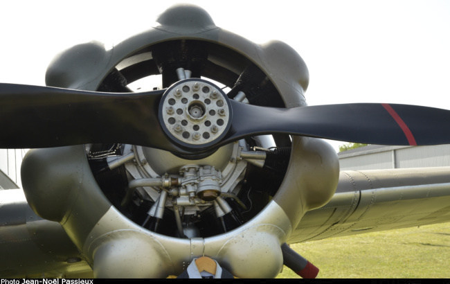 Vue d'un moteur Armstrong Siddeley Cheetah (photo : JN Passieux, meeting de la Fert&eacute;-Alais 2026)