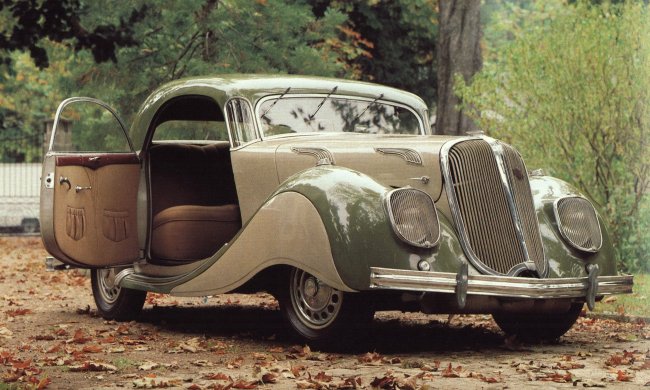 Coupé Panhard Dynamic 140 de 1936 (photo : Cent ans d'automobile française - Jacques Rousseau, Jean-Paul Caron)