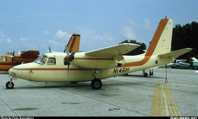 Vue d'un Aero 560A Commander (photo : Peter Vercruijsse)