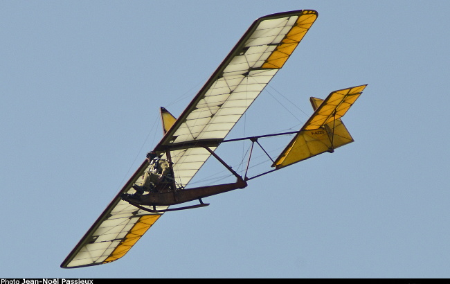 Vue d'un planeur DFS 108 (photo : JN Passieux, meeting de la Ferté-Alais 2018)