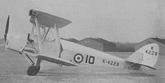 Vue d'un D.H.82B Queen Bee (photo : Aircraft of the Royal Air Force 1918-57 - Owen Thetford)