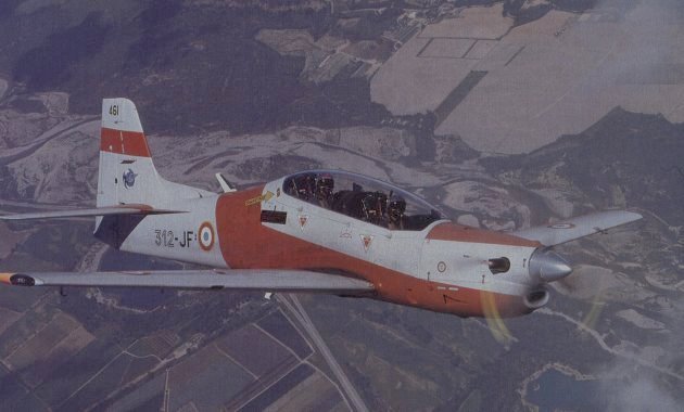 Vue d'un Embraer Tucano (photo : Frédéric Lert)