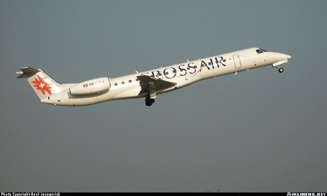 Vue d'un ERJ-145LU (photo : Axel Juengerich)