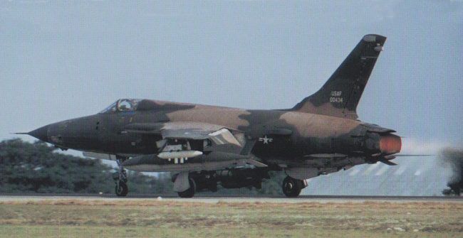 Vue d'un F-105 Thunderchief (photo : Bombers of the 20th Century)