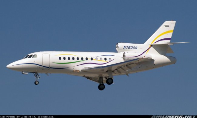 Vue d'un Falcon 900EX (photo : John R. Beckman)