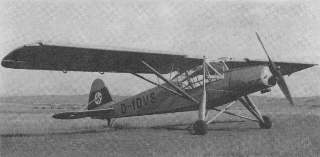 Vue d'un Fieseler Fi 156 Storch