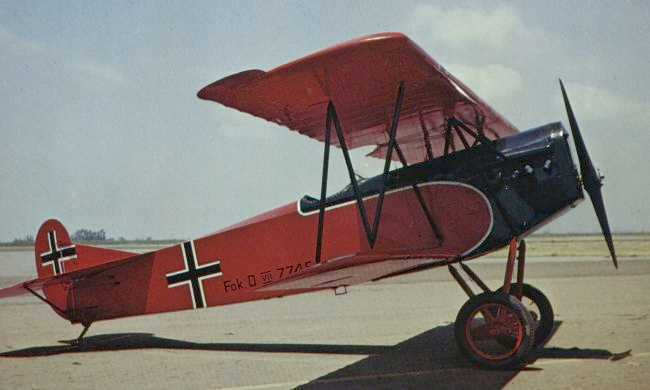 Vue d'un chasseur Fokker D.VII (photo : Howard Levy/Le monde fascinant des avions David Mondey)