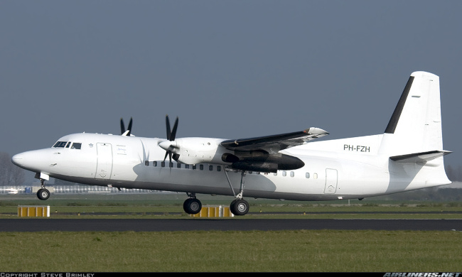 Vue d'un F.50 de la compagnie Denim Air (photo : Steve Brimley)