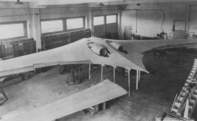 Vue d'une aile volante H.IX V2 (origine : Bois d'Aviation - Jean-Marie Ballu)