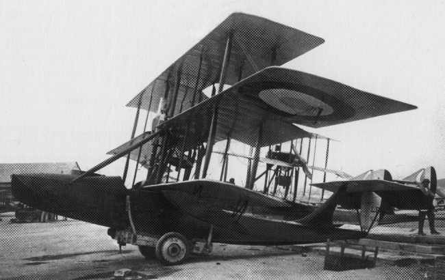 Vue d'un hydravion Levy-Besson 200 ch (origine : L'aviation maritime française pendant la Grande Guerre - ARDHAN - SHAA/Fouqué)