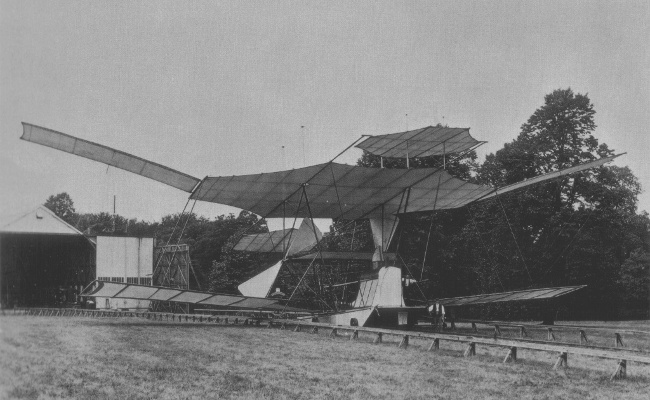 Vue du Maxim Multiplan (photo : The Colour Encyclopedia of Incredible Aeroplanes - Philip Jarrett)