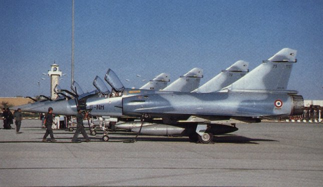 Vue d'un Mirage 2000 en op&eacute;rations