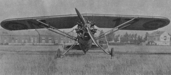 Vue d'un Morane-Saulnier 236 belge (photo : Fana de l'Aviation numéro 115)