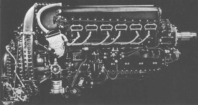 Vue d'un moteur Packard V-1650-3/Rolls-Royce 68 (photo : Jane's fighting aircraft of World War II)