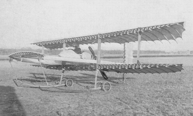 Vue d'un Paulhan biplan (photo : Gallica - Les Aéroplanes de 1911 - Raymond de Gaston)