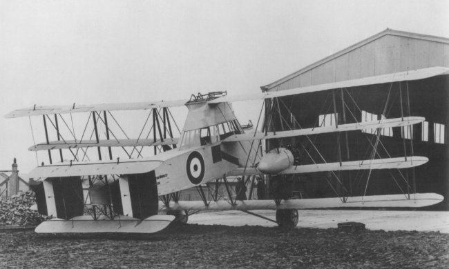 Vue d'un Pemberton-Billing P.B.31E (photo : The Colour Encyclopedia of Incredible Aeroplanes - Philip Jarrett)