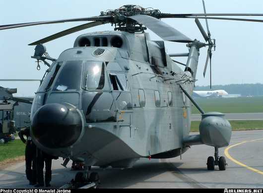 Vue d'un Super Frelon (photo : Jérôme Mervelet)