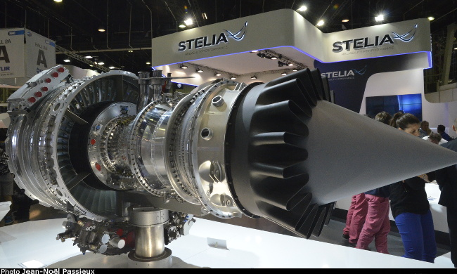 Vue d'un double flux Safran Silvercrest (photo : JN Passieux, Salon du Bourget 2015)