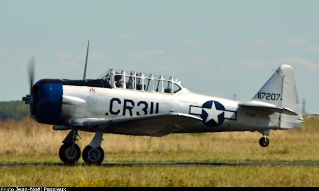 Vue d'un T-6G Texan (photo : JN Passieux, meeting de Melun-Villaroche 2018)