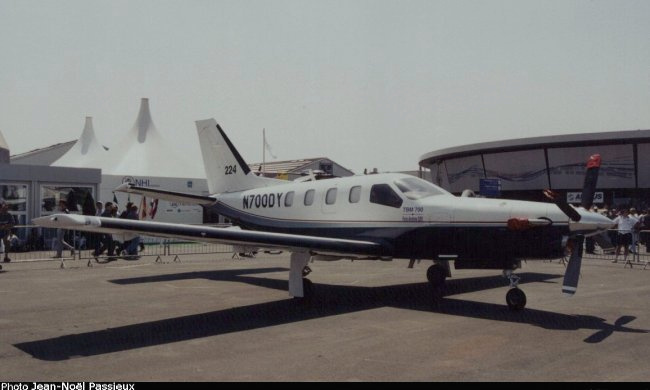 Vue d'un TBM 700 (photo : JN Passieux, Salon du Bourget 2001)