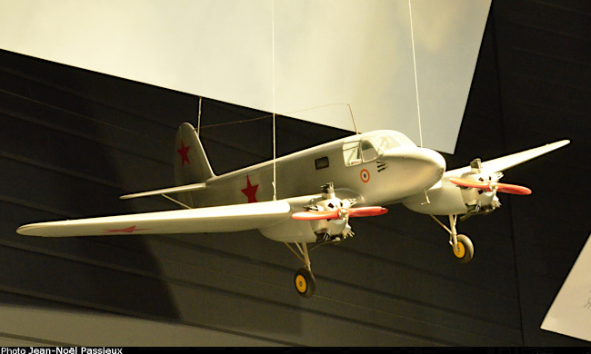 Vue d'un maquette de Yak-6 (photo : JN Passieux, mus&eacute;e de l'Air et de l'Espace du Bourget)